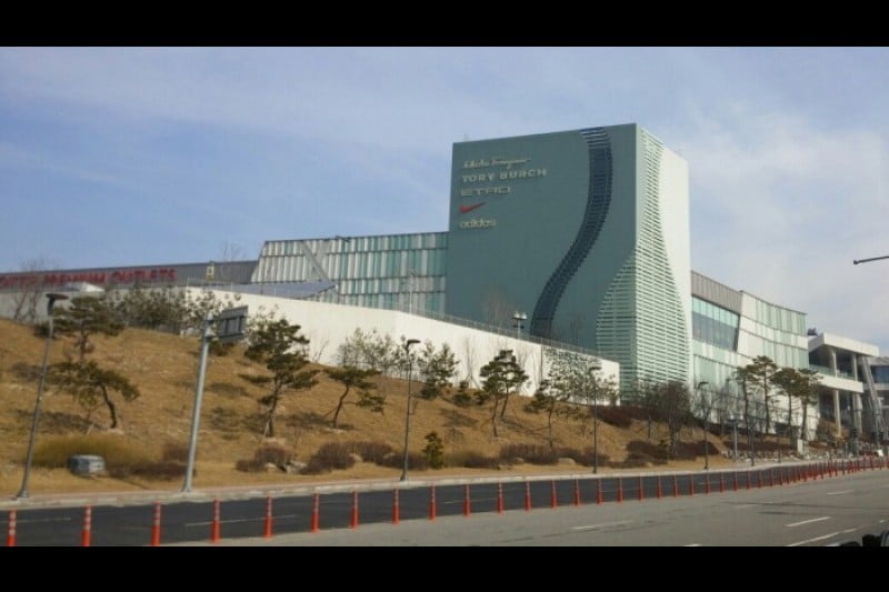 Lotte Premium Outlet - Icheon Branch  (1/20)