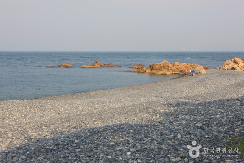 Jujeon Mongdol Beach  (3/22)