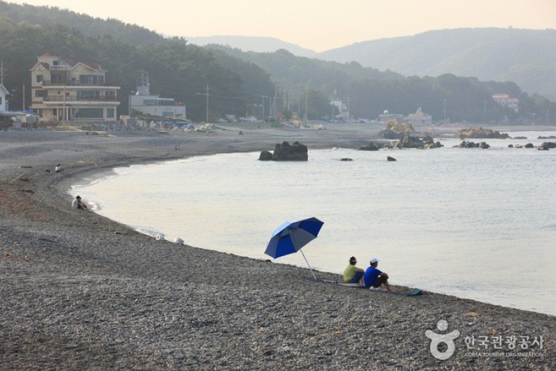 Jujeon Mongdol Beach  (12/22)