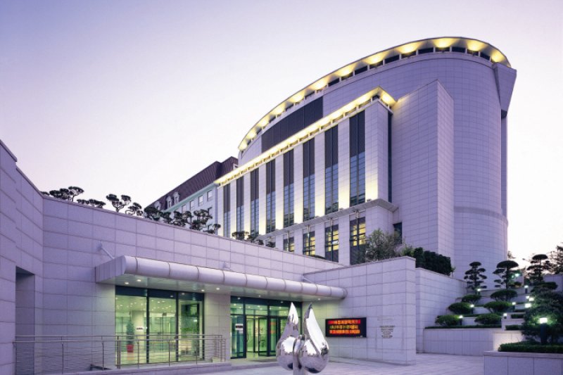 Sookmyung Women's University Chung Young Yang Embroidery Museum (숙명여자대학교 정영양자수박물관 (서울)) (2/6)