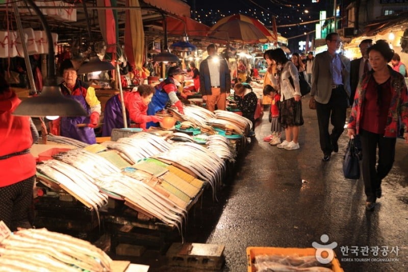 Jagalchi Market (부산 자갈치시장) (15/17)
