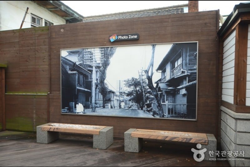 Incheon Open Port Modern Architecture Exhibition Center  (19/22)