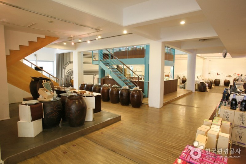 Traditional Liquor Museum Sansawon  (14/20)