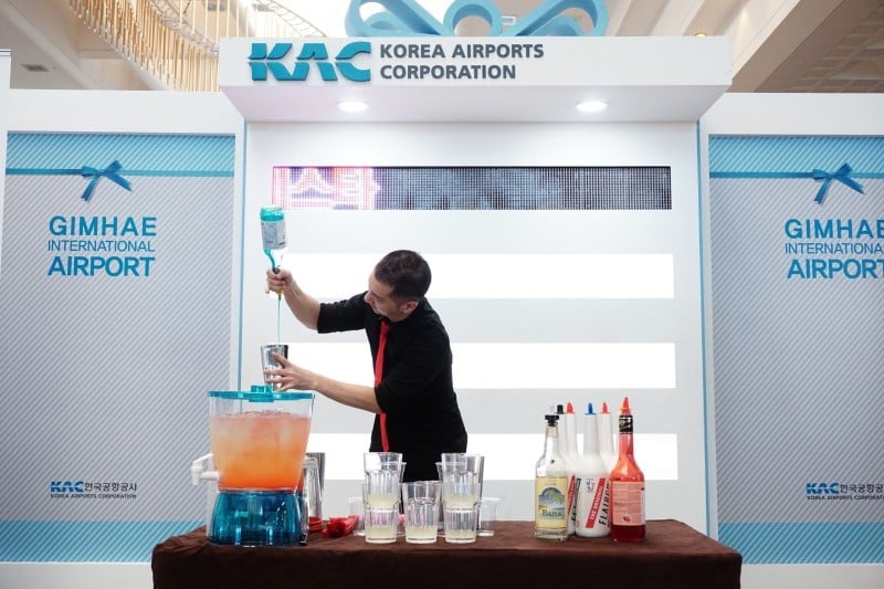 Culture is Here!atGimhae International Airport Cocktail performance heldas a seasonal festival by the Korea Airports Corporation (17/31)