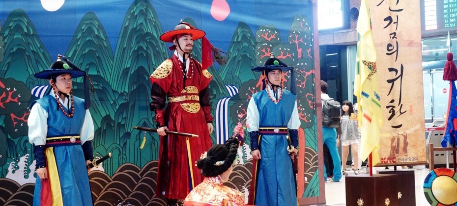 I saw the Return of the Heavenly Swordperformance of the Korea Tourism Organization at Gimhae International Airport (6/40)