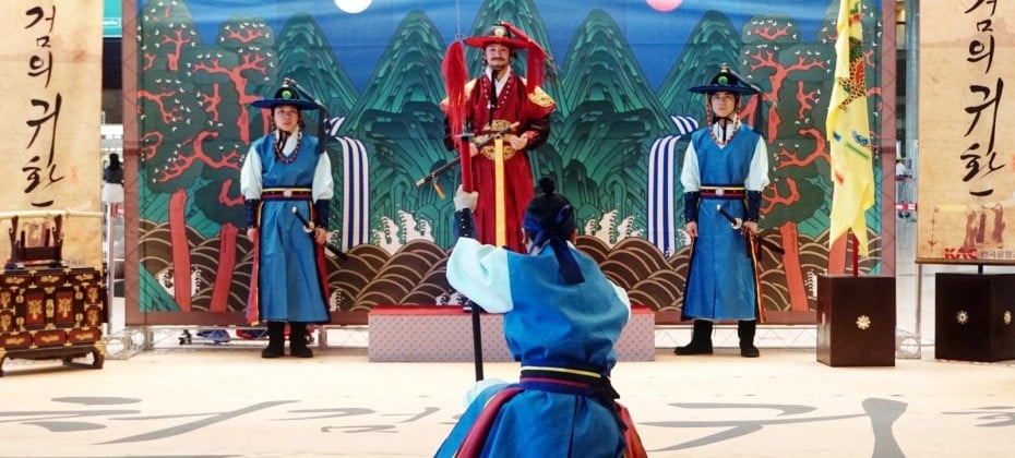I saw the Return of the Heavenly Swordperformance of the Korea Tourism Organization at Gimhae International Airport (12/40)