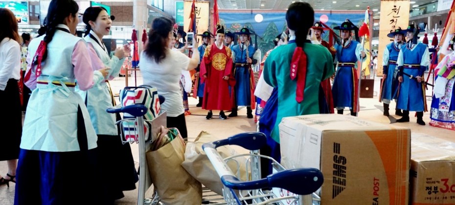 I saw the Return of the Heavenly Swordperformance of the Korea Tourism Organization at Gimhae International Airport (28/40)