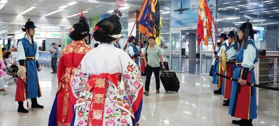 I saw the Return of the Heavenly Swordperformance of the Korea Tourism Organization at Gimhae International Airport (33/40)