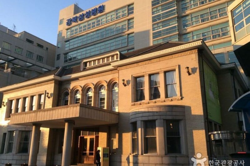 Seoul Gyeonggyojang House (7/17)