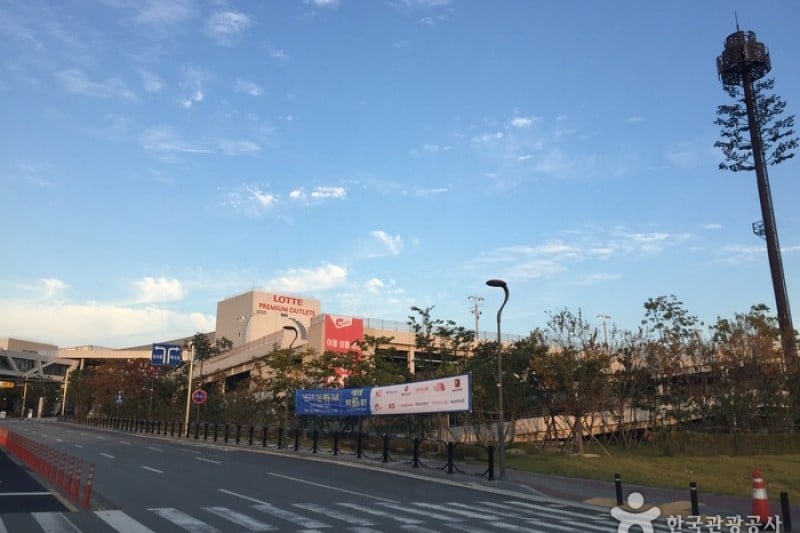 Lotte Premium Outlet - Icheon Branch  (12/20)