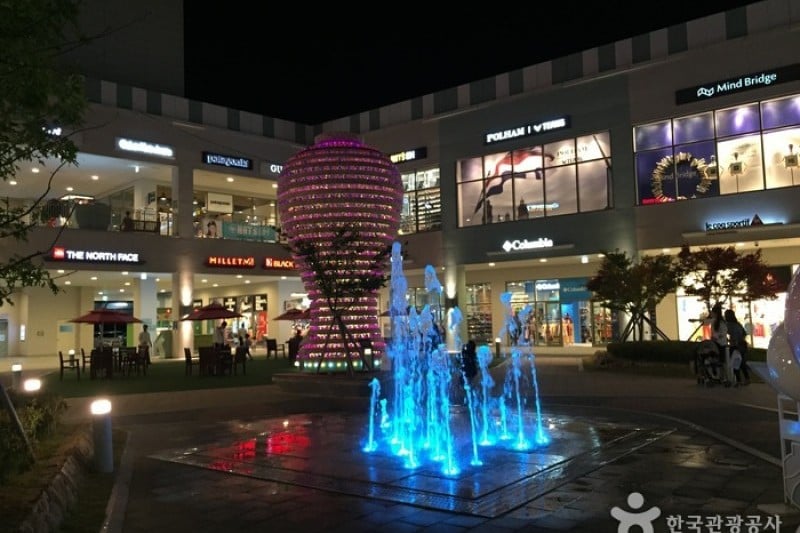 Lotte Premium Outlet - Icheon Branch  (18/20)