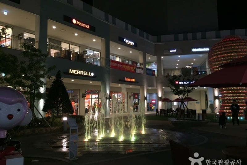 Lotte Premium Outlet - Icheon Branch  (19/20)