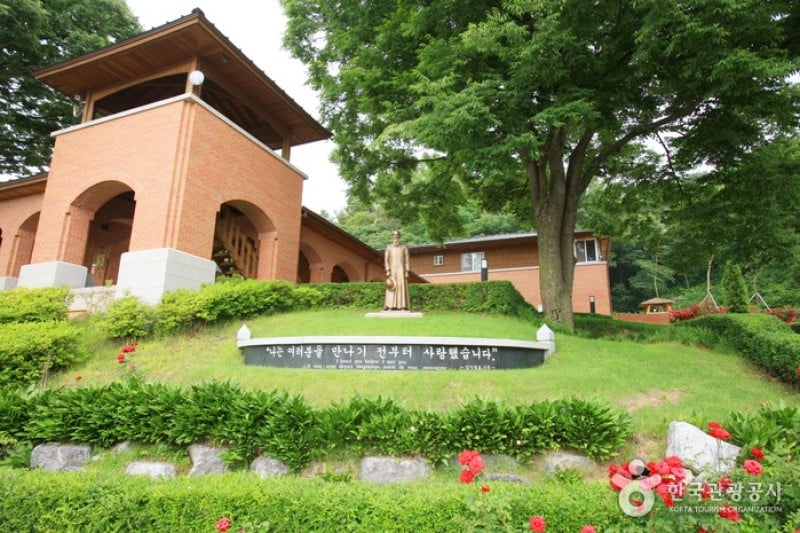 Gamgok Maegoe Virgin Mary Catholic Cathedral  (17/20)