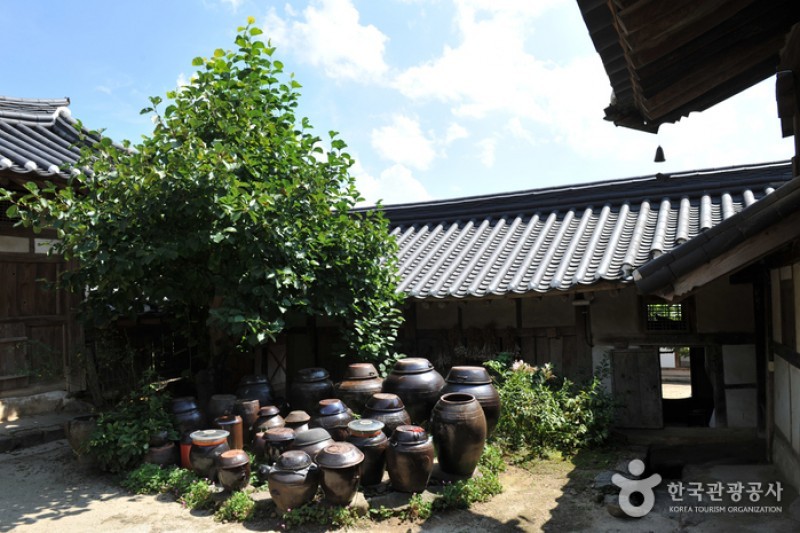 Unjoru Pavilion  (3/4)