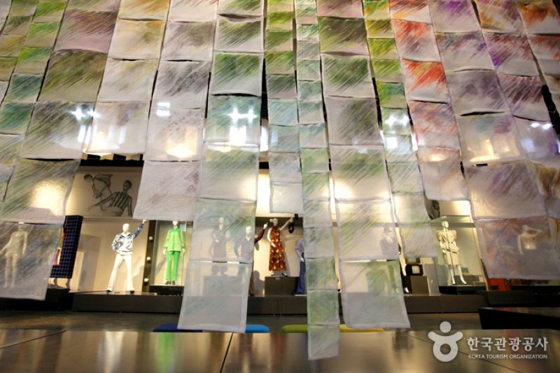 DTC Textile Museum (DTC섬유박물관) (1/11)