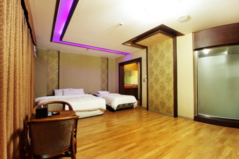 Top Hotel  (3/17)