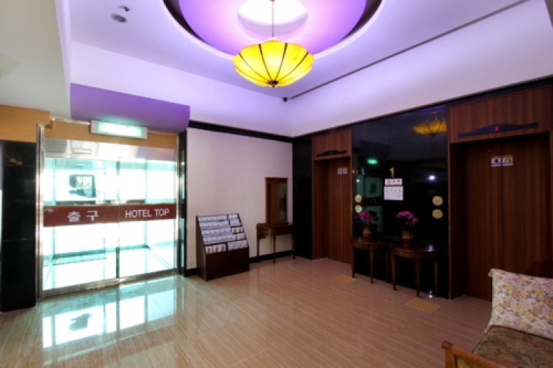 Top Hotel  (8/17)