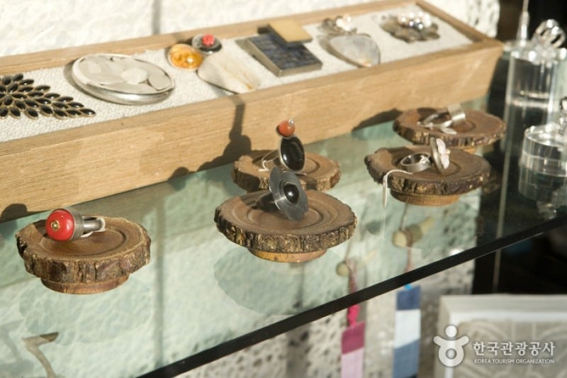 Cheongju Korean Craft Museum  (1/9)