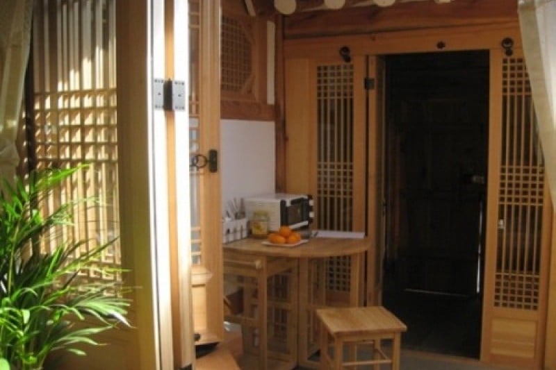 Todaki Guesthouse - Hanok Stay (한옥스테이 토다기게스트하우스)