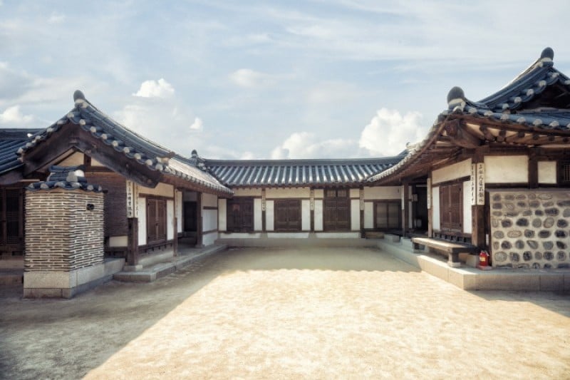 Namsangol Hanok Village  (16/31)