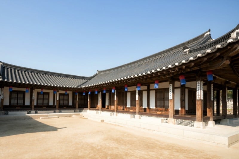 Namsangol Hanok Village  (17/31)