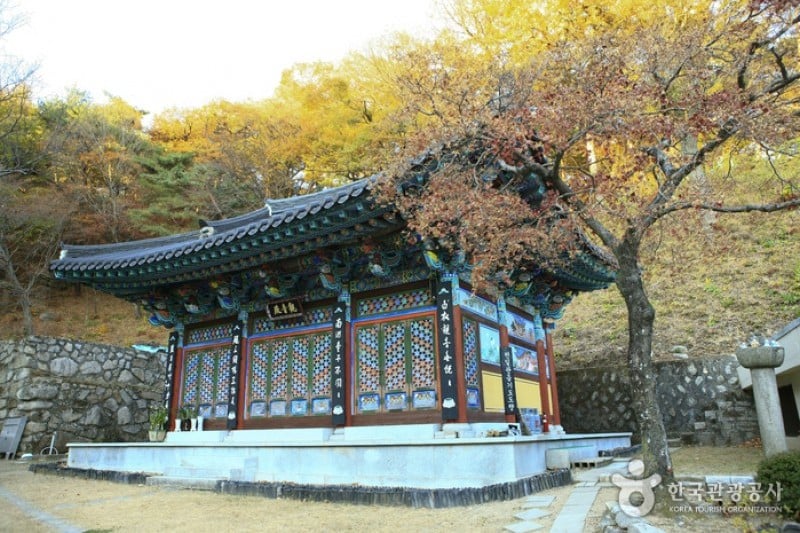 Donghwasa Temple  (9/14)