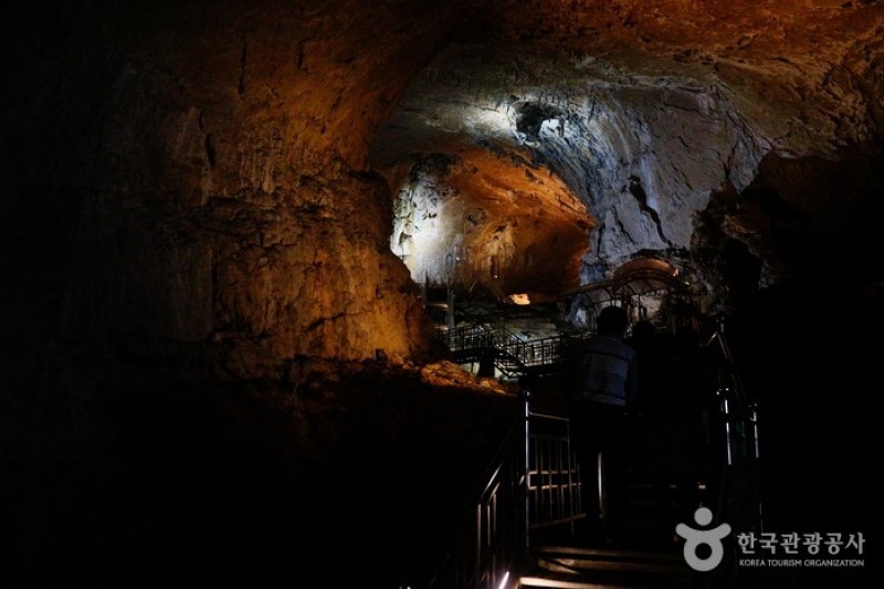 Hwanseongul Cave 