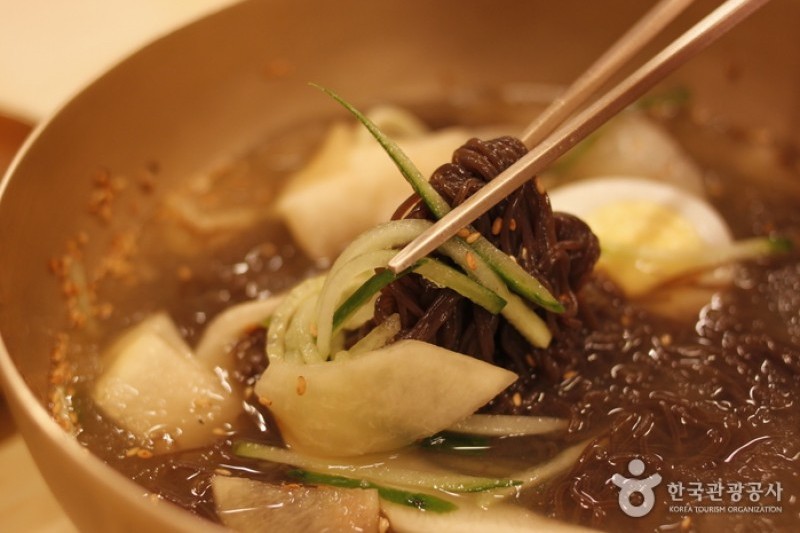 Gungjung Naengmyeon - Mukbap  (9/12)