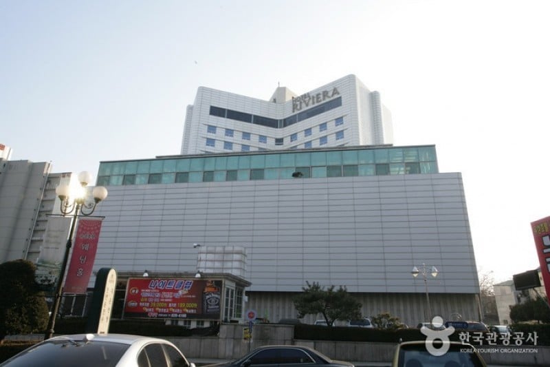 Hotel Riviera Yuseong  (1/15)