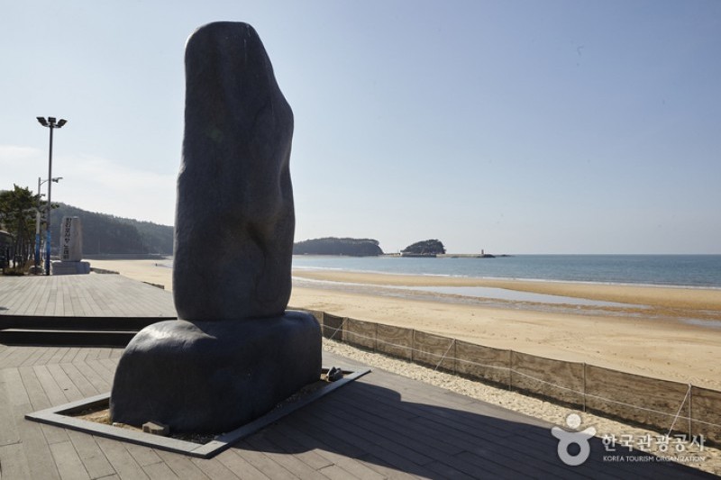 Mallipo Beach  (11/11)