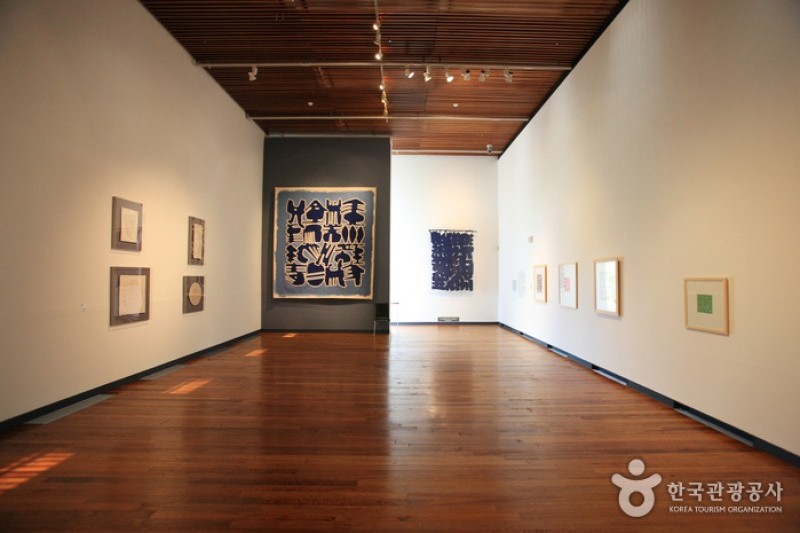 Ungno Lee Museum of Art  (2/8)