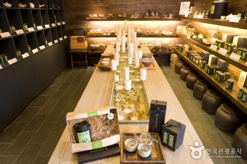 Beautiful Tea Museum  (9/18)