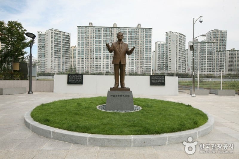Daegu Opera House  (10/13)