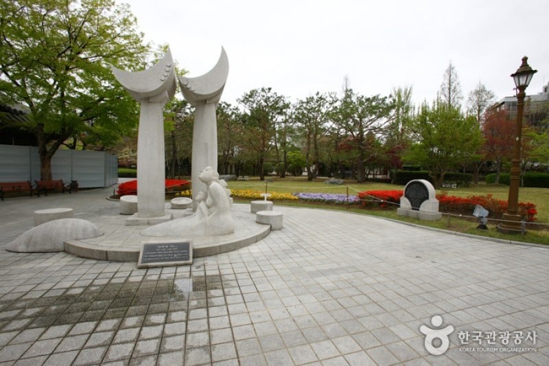 Gyeongsanggamnyeong Park  (3/13)