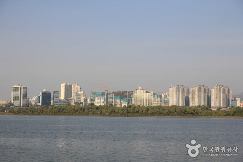 Hangang Bamseom Island Eco-scape Preservation Area  (2/4)