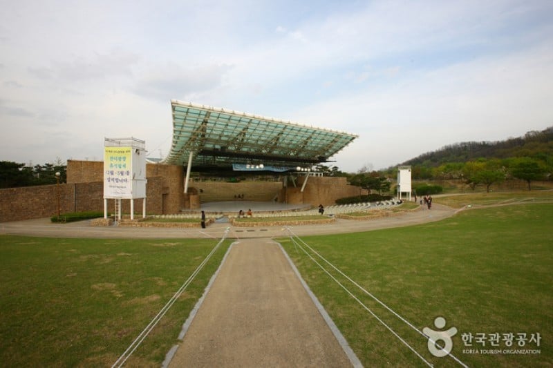 Daegu Kolon Open Air Music Hall  (4/11)