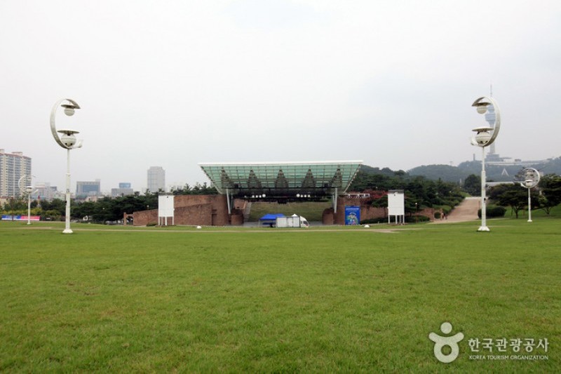 Daegu Kolon Open Air Music Hall  (8/11)