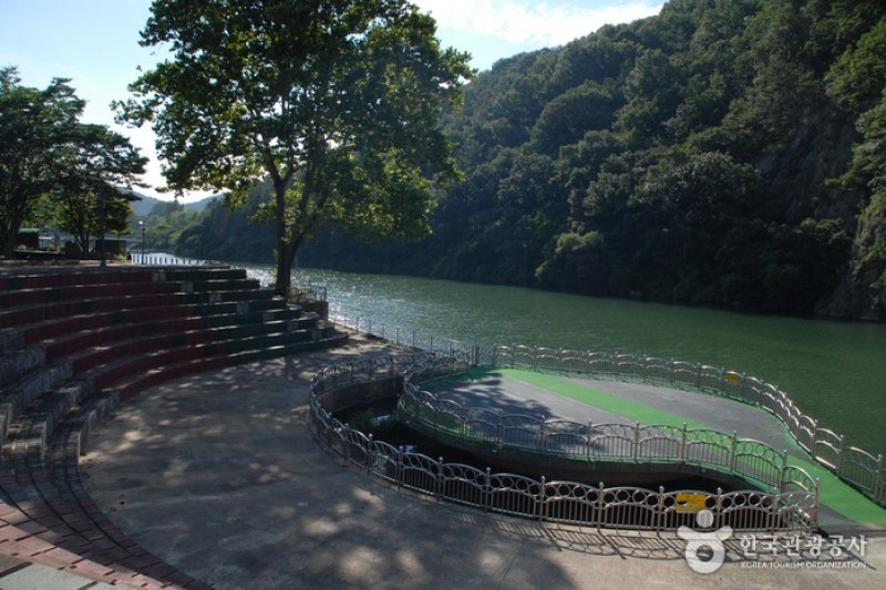 Ppuri Park  (2/12)