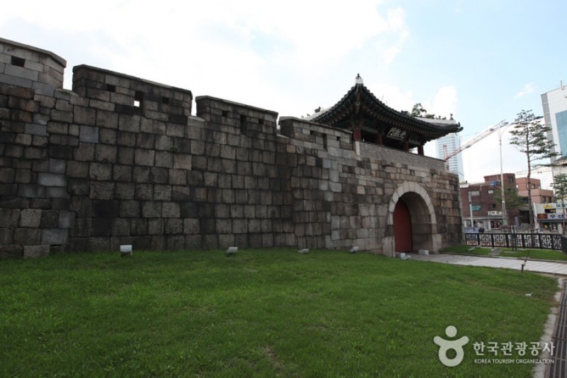 Gwanghuimun Gate  (4/6)