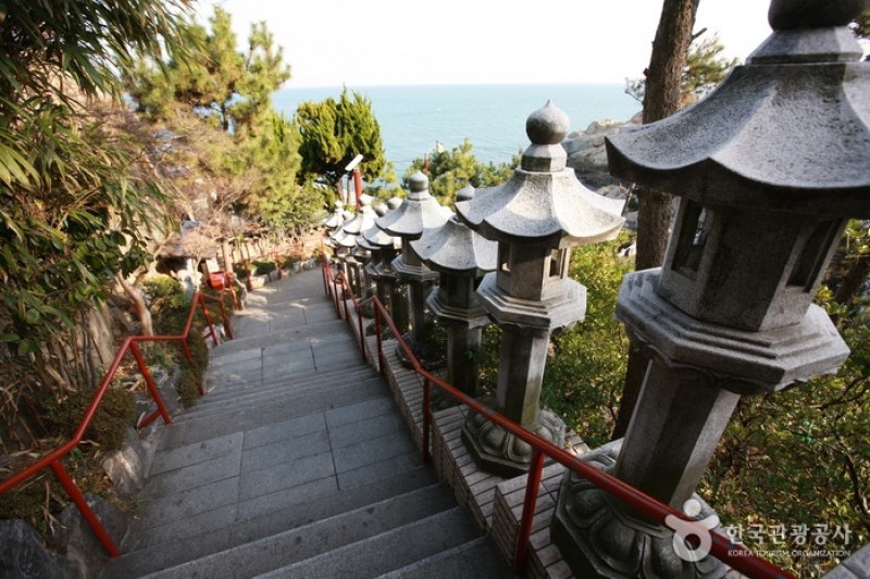 Haedong Yonggungsa Temple  (17/32)