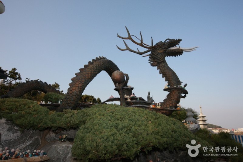 Haedong Yonggungsa Temple  (19/32)