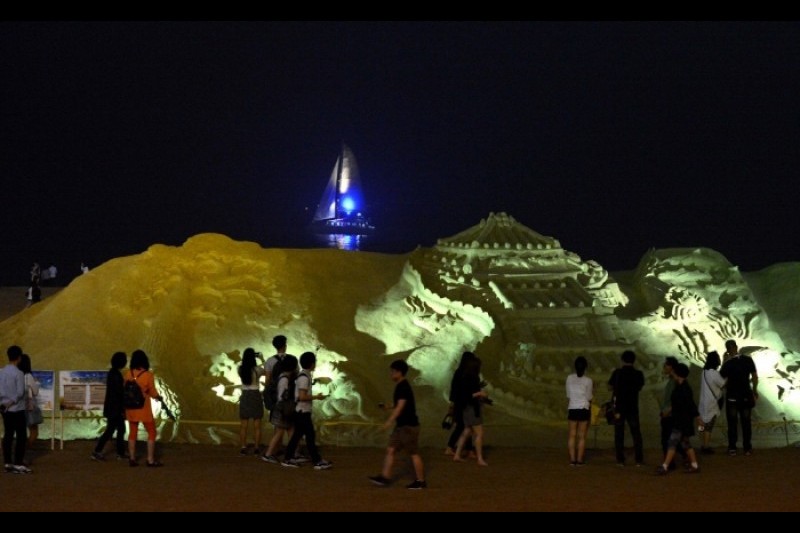 Haeundae Sand Festival  (2/4)