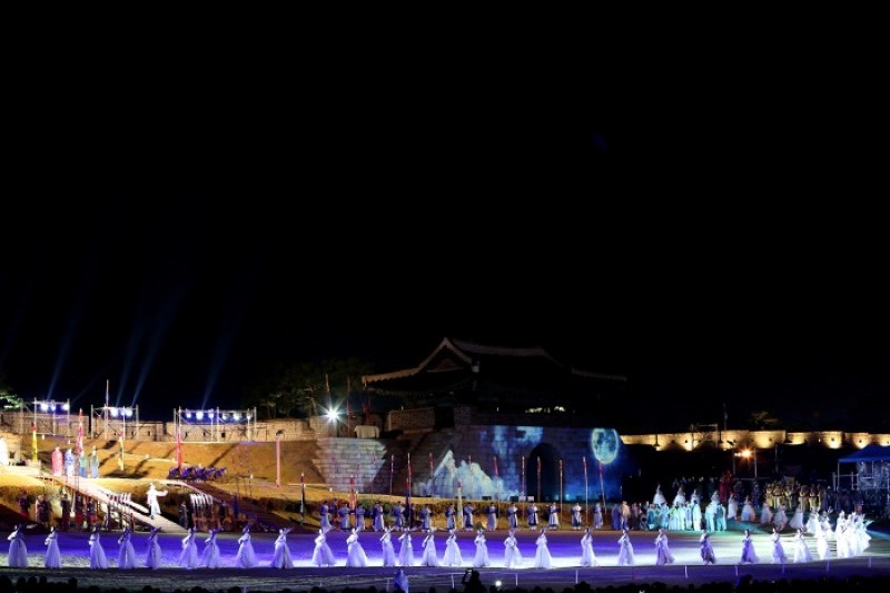 Suwon Hwaseong Cultural Festival  (2/8)