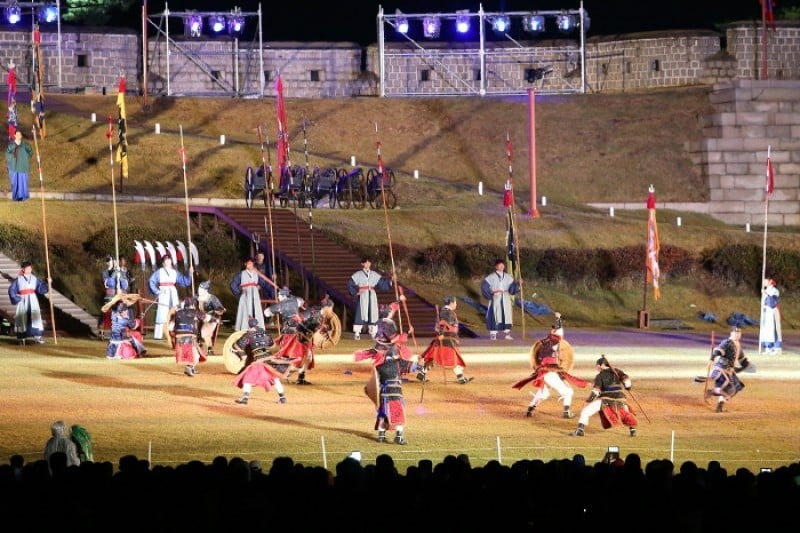 Suwon Hwaseong Cultural Festival  (3/8)