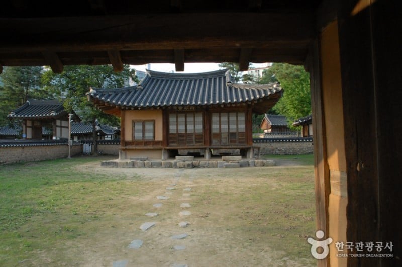 Daejeon Hoedeok Dongchundang Park  (6/21)