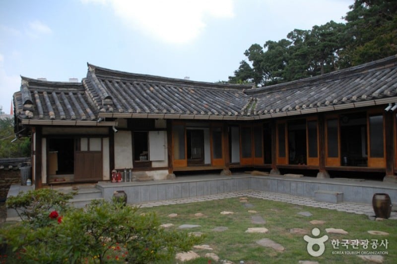 Daejeon Hoedeok Dongchundang Park  (18/21)