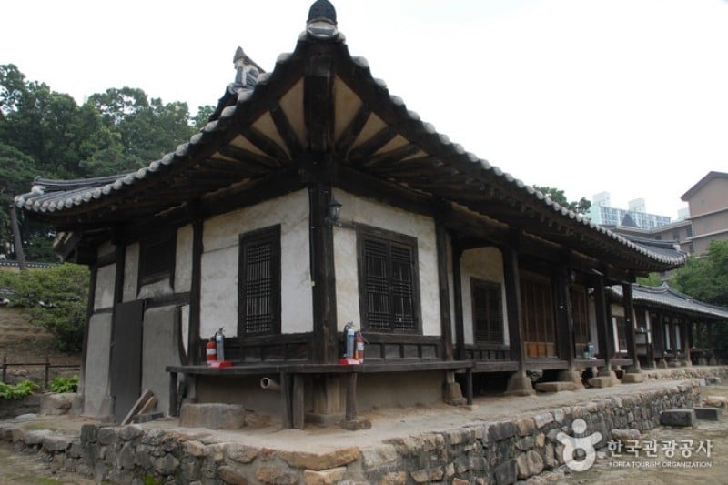 Daejeon Hoedeok Dongchundang Park  (20/21)