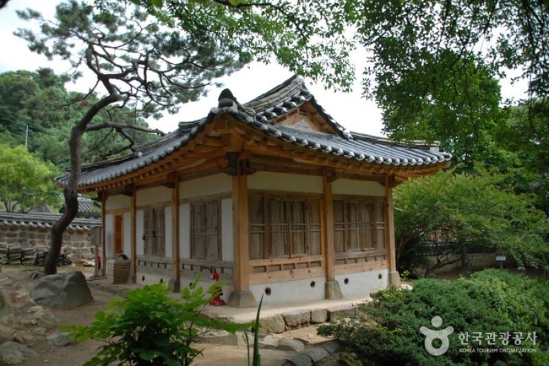 Uamsajeok Park  (8/42)