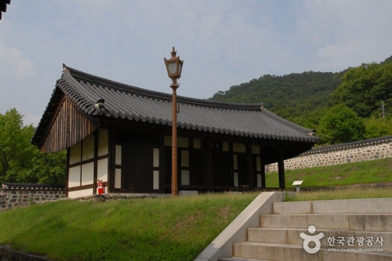 Uamsajeok Park  (18/42)
