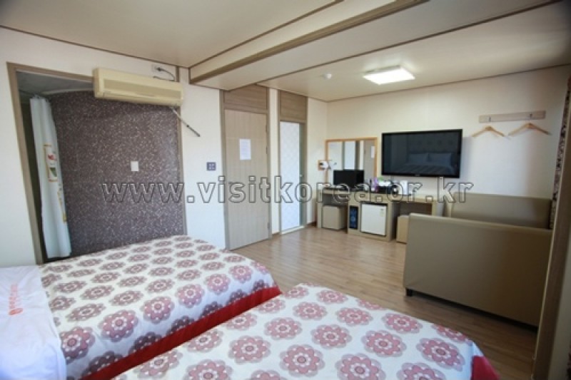 Iris Hotel - Goodstay  (20/22)